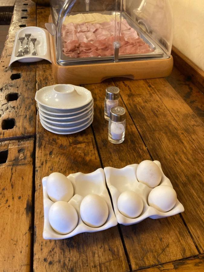 Hotel Binelli ピンツォーロ エクステリア 写真