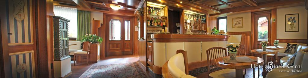 Hotel Binelli ピンツォーロ エクステリア 写真